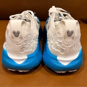 Brooks RunDisney Mickey Mouse Adrenaline GTS 25!